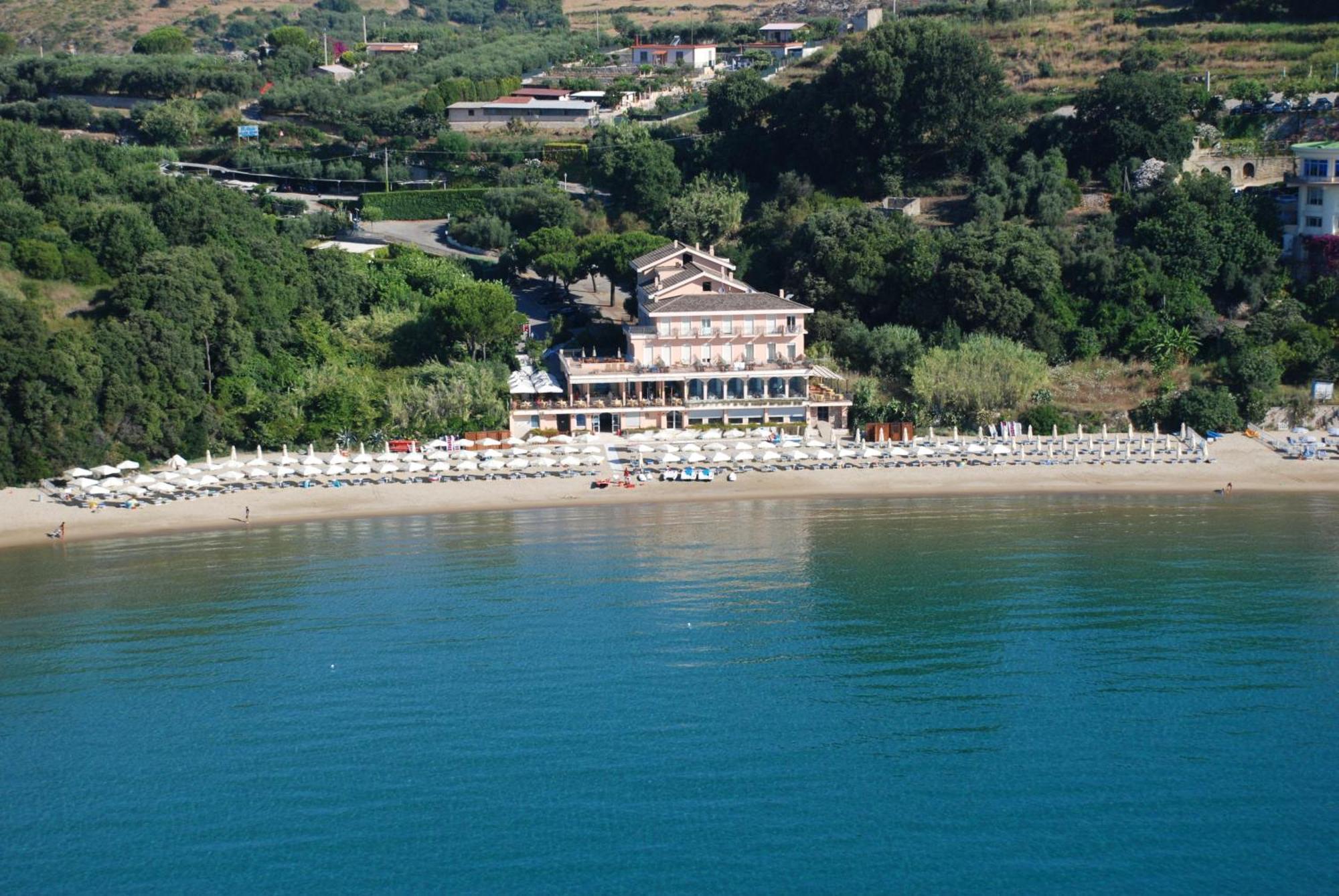 Grand Hotel Il Ninfeo Гаета Екстериор снимка